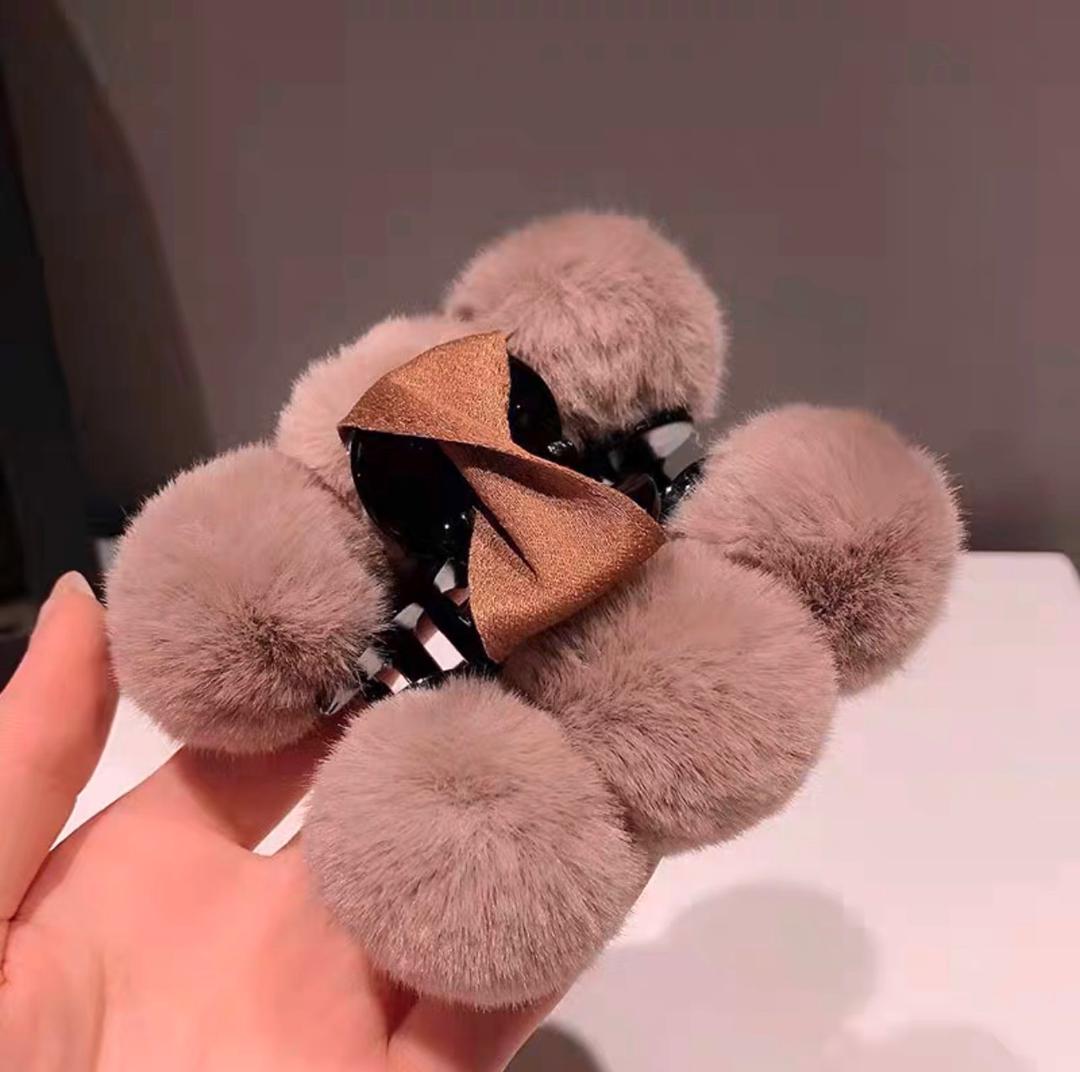 粉色毛发夹